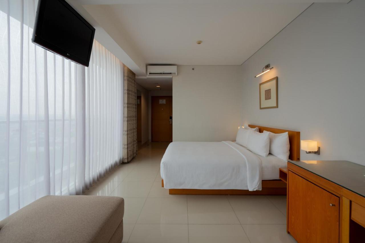 The Capital Hotel Surabaja Zewnętrze zdjęcie