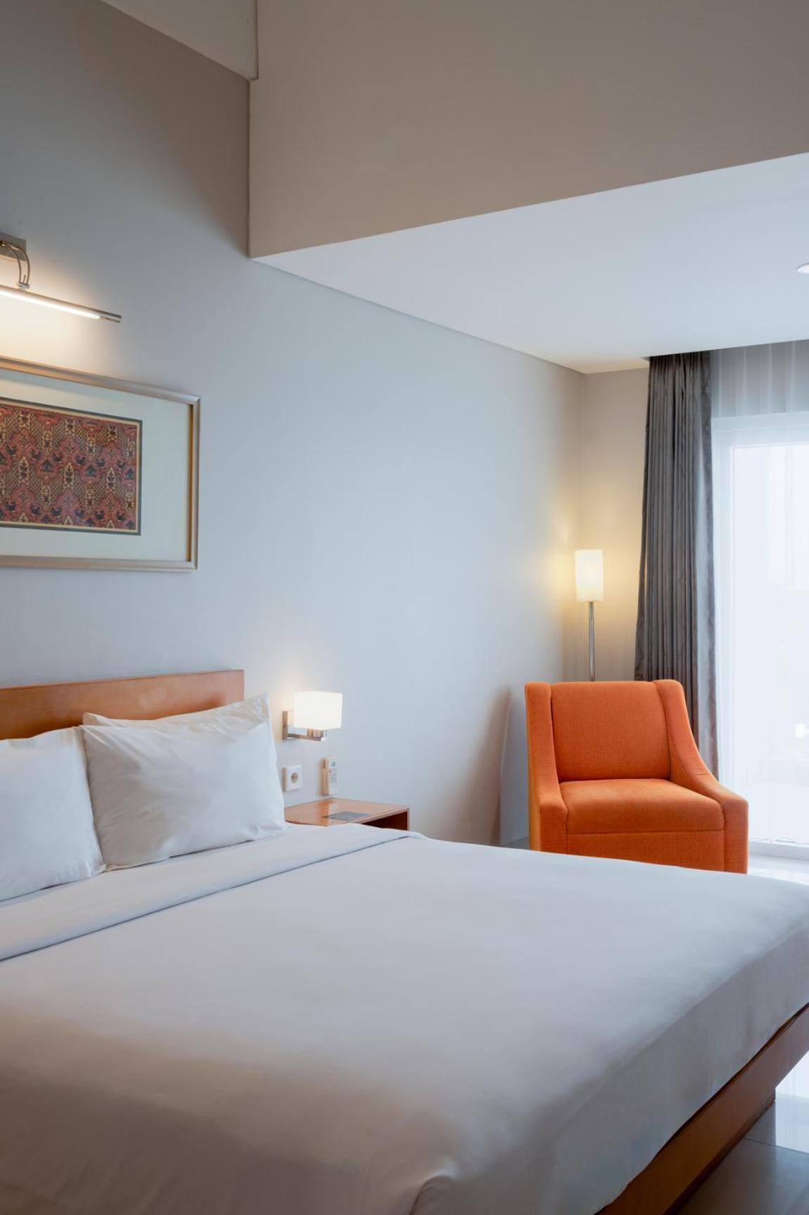 The Capital Hotel Surabaja Zewnętrze zdjęcie