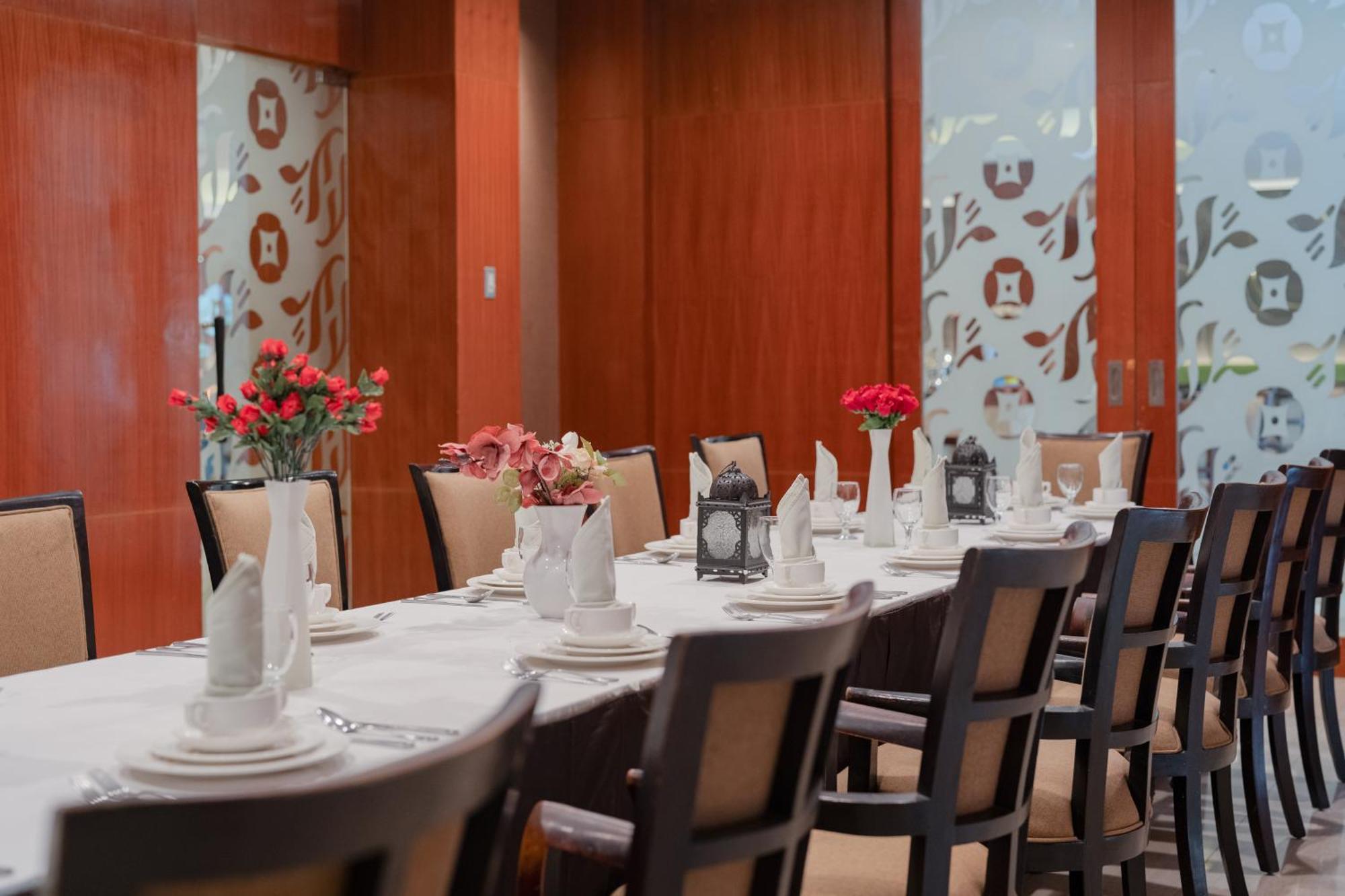 The Capital Hotel Surabaja Zewnętrze zdjęcie