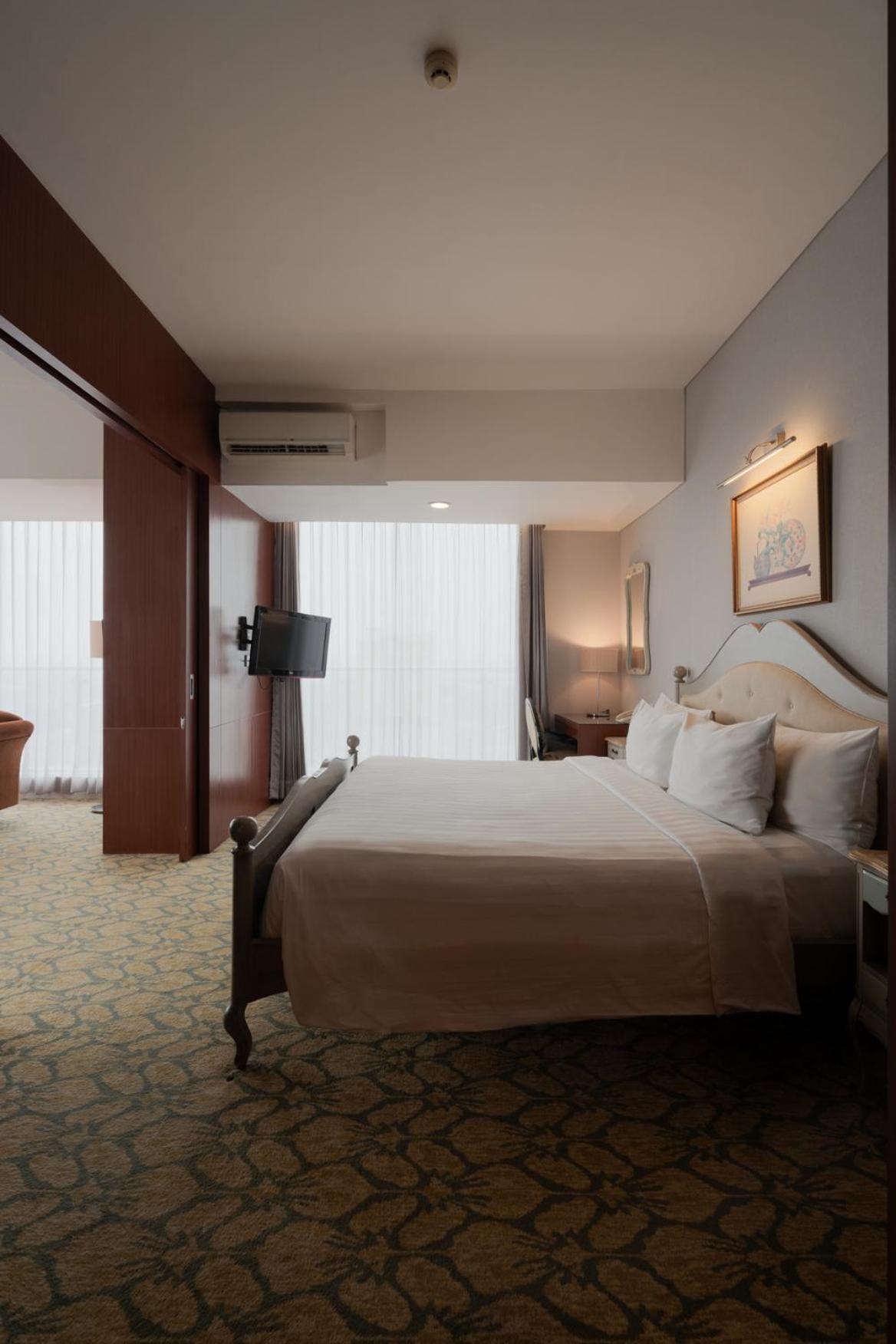 The Capital Hotel Surabaja Zewnętrze zdjęcie