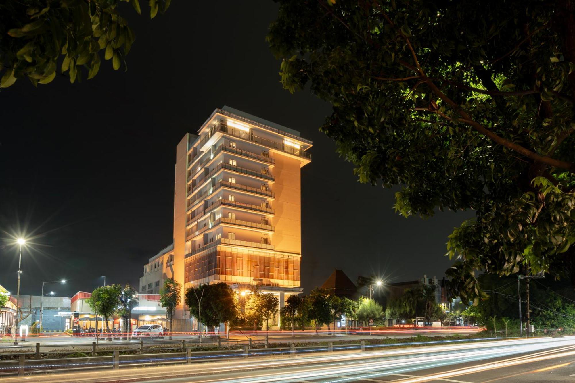 The Capital Hotel Surabaja Zewnętrze zdjęcie