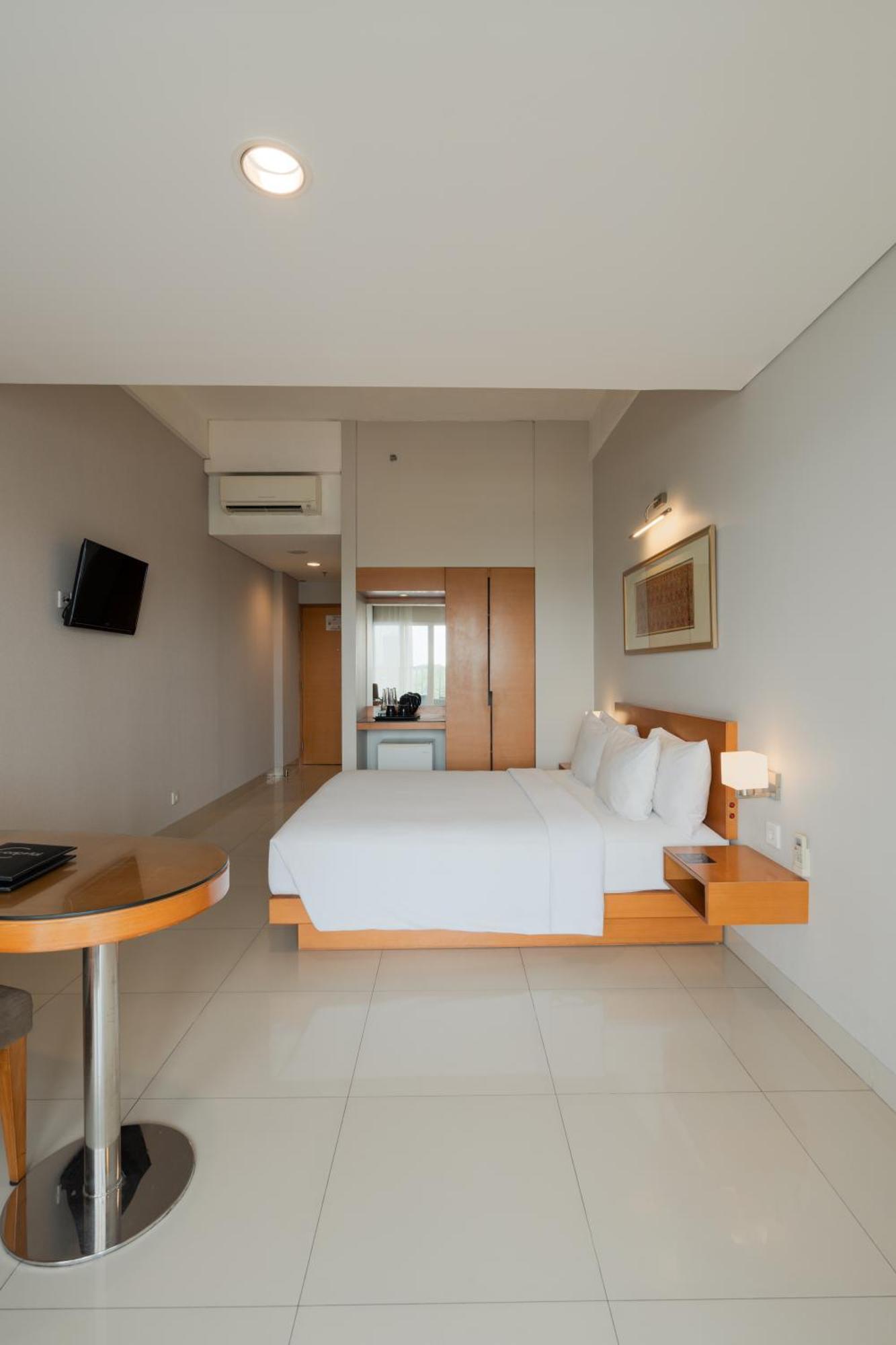 The Capital Hotel Surabaja Zewnętrze zdjęcie
