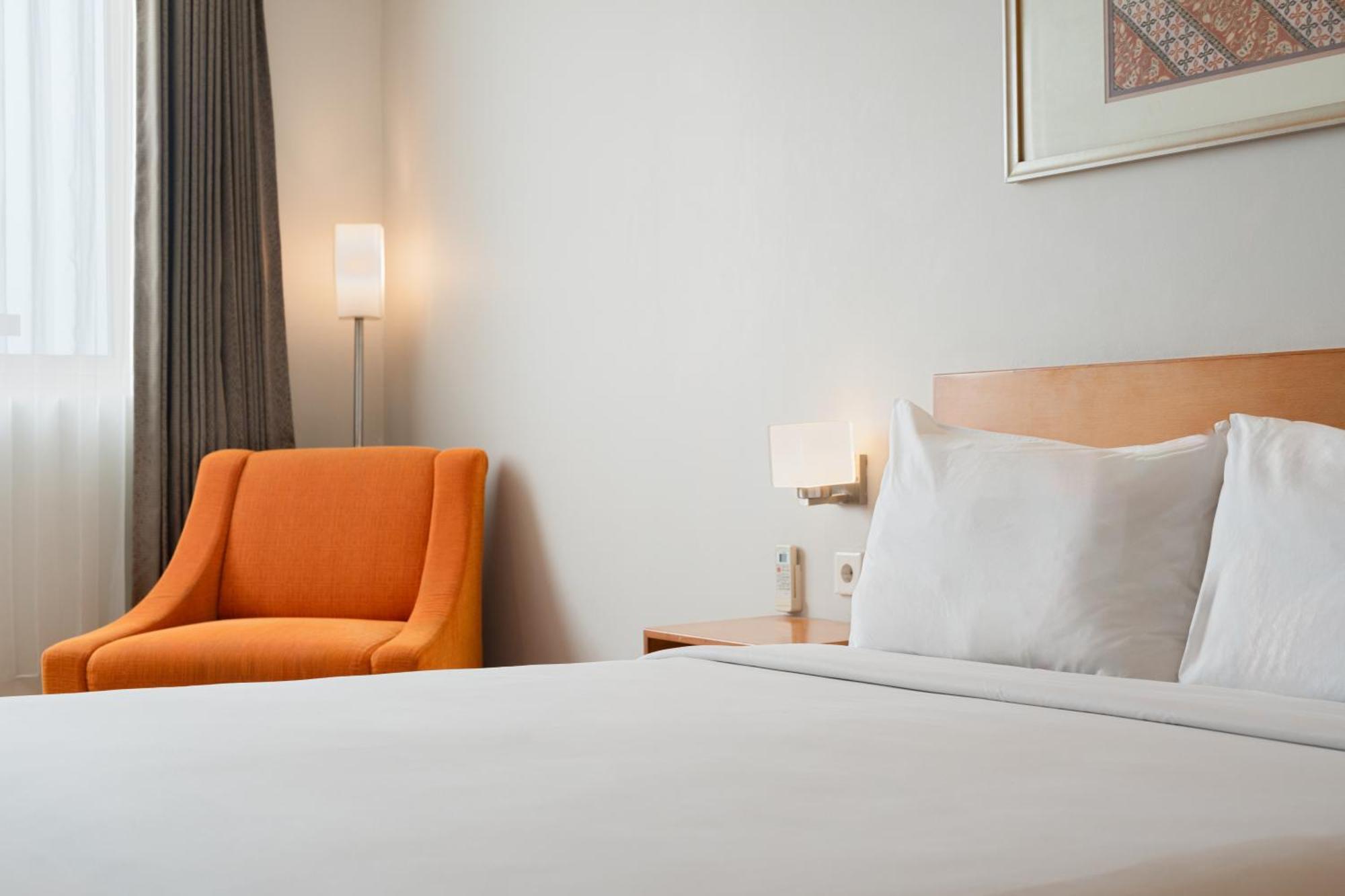 The Capital Hotel Surabaja Zewnętrze zdjęcie